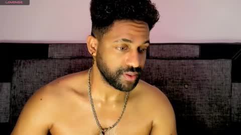 Snapshot of bbcblackhot33 chatting on October 31, 4:03 am john online show from October 31, 4:03 am