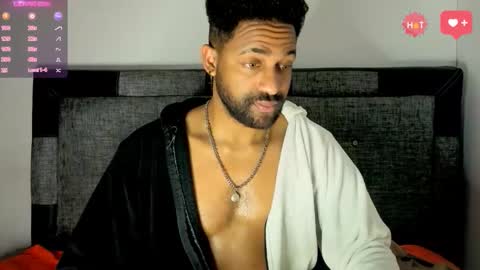 Snapshot of bbcblackhot33 chatting on October 30, 3:08 am john online show from October 30, 3:08 am