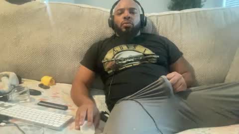 Snapshot of bbcfun44 chatting on December 13, 8:37 pm Zaddy online show from December 13, 8:37 pm