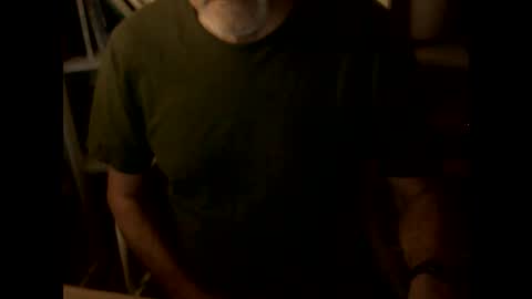 Snapshot of bcn1959 chatting on December 3, 6:35 am bcn1959 online show from December 3, 6:35 am