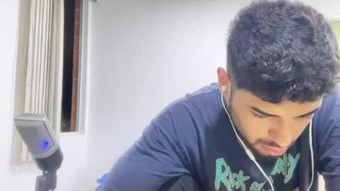 bdever7 online show from April 21, 2:37 am