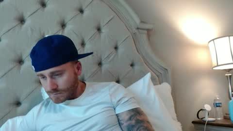 beachfun2526 online show from November 11, 5:51 pm