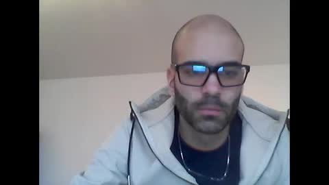 bear14250949 online show from January 8, 12:10 pm