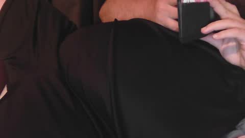 Snapshot of bear_man_oi chatting on February 5, 2:59 pm bear_man_oi online show from February 5, 2:59 pm