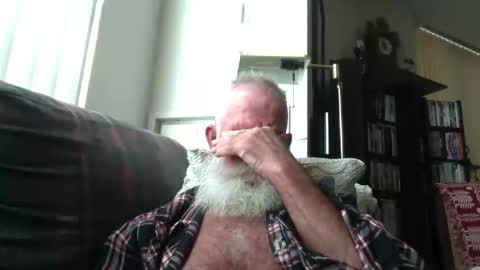 beardbushy online show from October 23, 2:20 pm