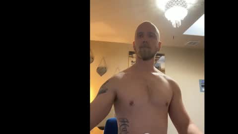 GoldenLyon online show from December 30, 8:58 pm