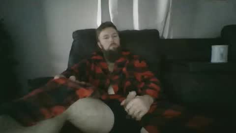 Snapshot of beardedstud4u chatting on January 15, 2:35 pm beardedstud4u online show from January 15, 2:35 pm