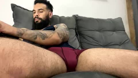 Snapshot of beardmax chatting on September 30, 5:35 am Min online show from September 30, 5:35 am