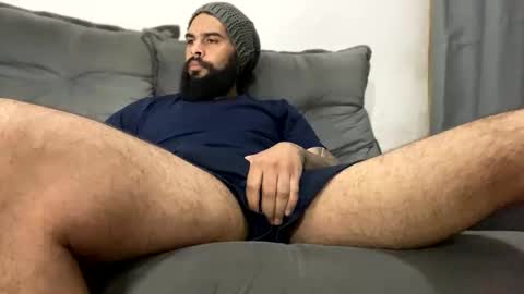 Snapshot of beardmax chatting on September 24, 5:29 am Min online show from September 24, 5:29 am