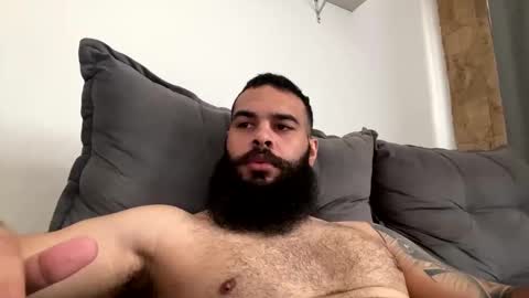 Min online show from April 15, 5:24 pm