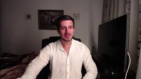 Snapshot of beauty_hard_beast chatting on September 21, 11:16 pm Mia and Jake online show from September 21, 11:16 pm