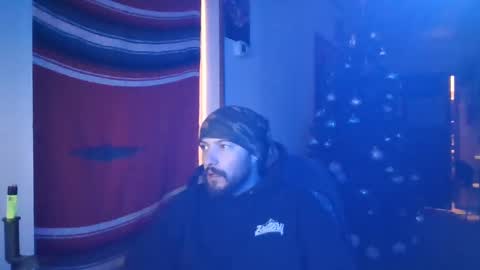 Snapshot of beefystick93 chatting on January 12, 2:19 pm beefystick93 online show from January 12, 2:19 pm