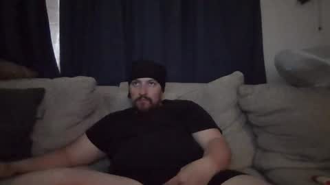Snapshot of beefystick93 chatting on March 11, 7:14 pm beefystick93 online show from March 11, 7:14 pm