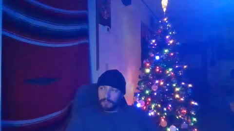 Snapshot of beefystick93 chatting on December 27, 2:23 pm beefystick93 online show from December 27, 2:23 pm