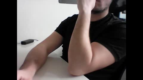 beenee3 online show from March 27, 8:26 am