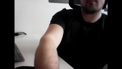 beenee3 online show from March 25, 6:28 am