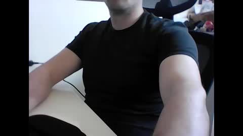 beenee3 online show from March 31, 9:22 am