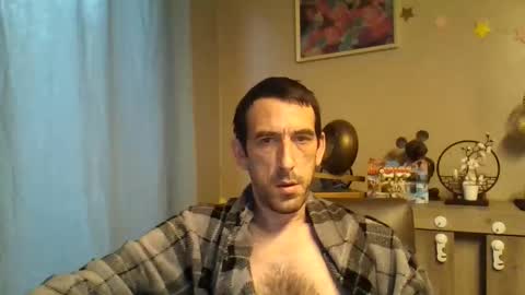 Snapshot of belgianboy33 chatting on October 19, 6:28 am Dreamcock online show from October 19, 6:28 am