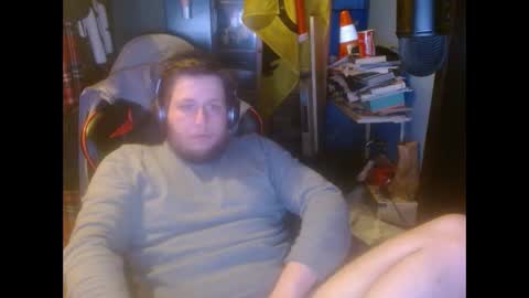 Snapshot of belgiandudeantwerp chatting on January 13, 11:17 pm Belgian Dude online show from January 13, 11:17 pm