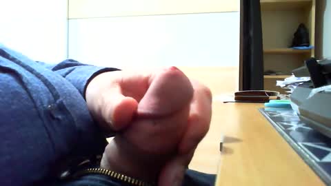 belgianfatcock online show from May 16, 11:08 am
