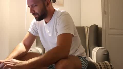 Snapshot of ben_nm chatting on September 14, 8:33 pm Ben N. online show from September 14, 8:33 pm