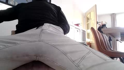Snapshot of bencobra chatting on December 6, 8:37 am bencobra online show from December 6, 8:37 am