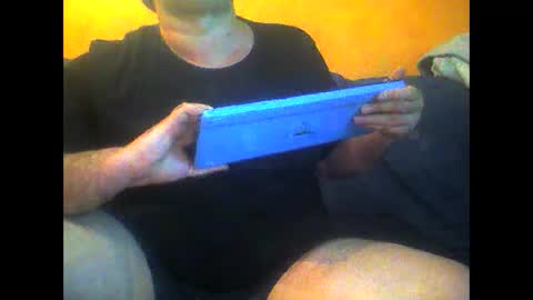 Snapshot of bender_35 chatting on December 30, 12:22 am bender_35 online show from December 30, 12:22 am
