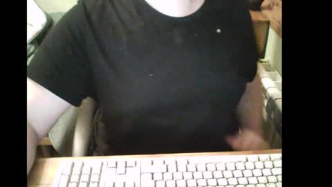 Snapshot of bender_35 chatting on January 5, 5:41 pm bender_35 online show from January 5, 5:41 pm