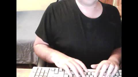 Snapshot of bender_35 chatting on January 27, 1:16 am bender_35 online show from January 27, 1:16 am