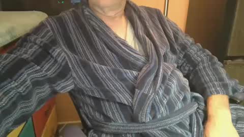Snapshot of bendrinkin chatting on October 12, 9:58 am bendrinkin online show from October 12, 9:58 am