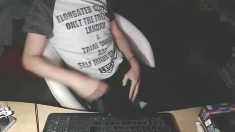 Snapshot of benijamin chatting on January 6, 11:31 pm benijamin online show from January 6, 11:31 pm