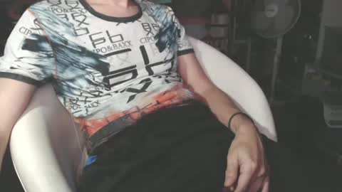 Snapshot of benijamin chatting on December 15, 10:58 pm benijamin online show from December 15, 10:58 pm