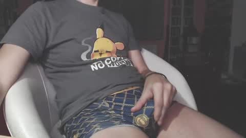 Snapshot of benijamin chatting on January 22, 11:11 pm benijamin online show from January 22, 11:11 pm