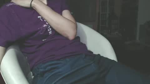 Snapshot of benijamin chatting on February 9, 10:21 pm benijamin online show from February 9, 10:21 pm