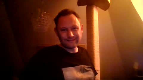 Snapshot of benizio_ chatting on January 10, 3:27 pm benizio online show from January 10, 3:27 pm