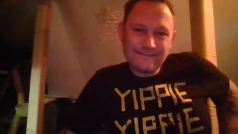 Snapshot of benizio_ chatting on December 27, 6:10 pm benizio online show from December 27, 6:10 pm