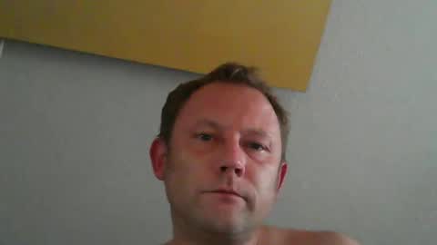 Snapshot of benizio_ chatting on September 9, 3:44 pm benizio online show from September 9, 3:44 pm