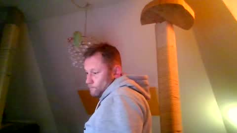 Snapshot of benizio_ chatting on January 2, 11:06 pm benizio online show from January 2, 11:06 pm