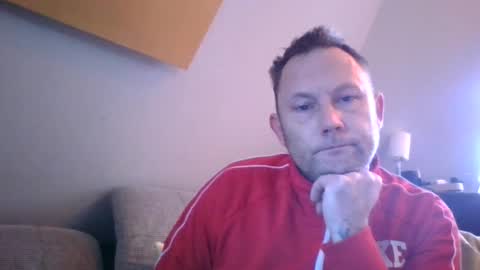 Snapshot of benizio_ chatting on December 23, 9:38 am benizio online show from December 23, 9:38 am