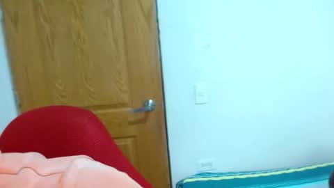 benjamin_isaac online show from October 31, 11:57 am