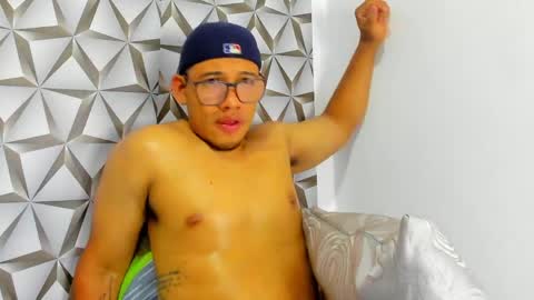 Benjamin online show from March 31, 6:53 pm