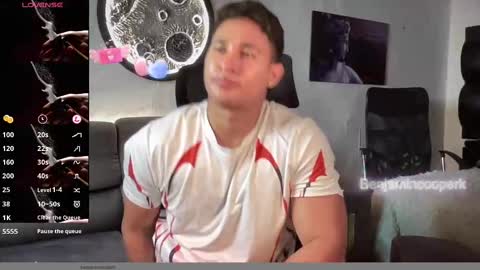 Snapshot of benjamincooperk1 chatting on October 14, 9:16 am benjamincooperk online show from October 14, 9:16 am