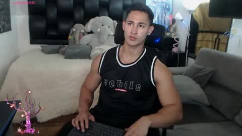 benjamincooperk online show from May 12, 6:55 am