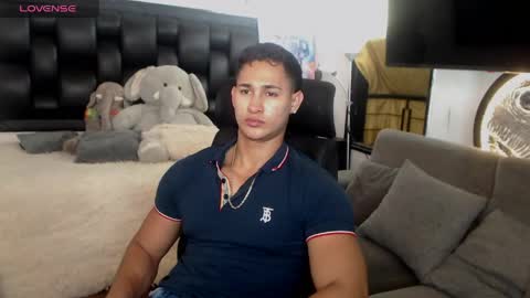 benjamincooperk online show from May 10, 9:43 am