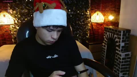 BENJAMIN online show from December 20, 8:55 pm