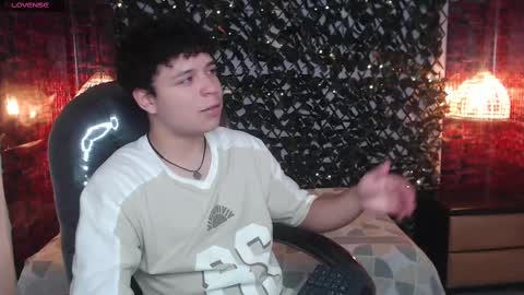 BENJAMIN online show from March 10, 8:01 pm
