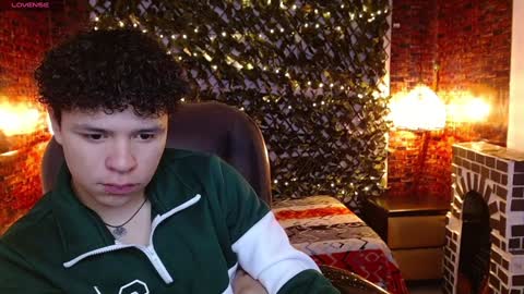 BENJAMIN online show from January 22, 7:45 pm