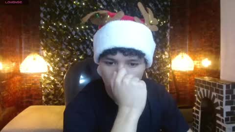 BENJAMIN online show from December 15, 7:31 pm