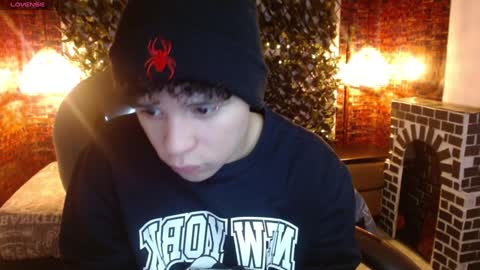 BENJAMIN online show from January 6, 7:24 pm