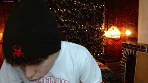 BENJAMIN online show from January 9, 7:50 pm